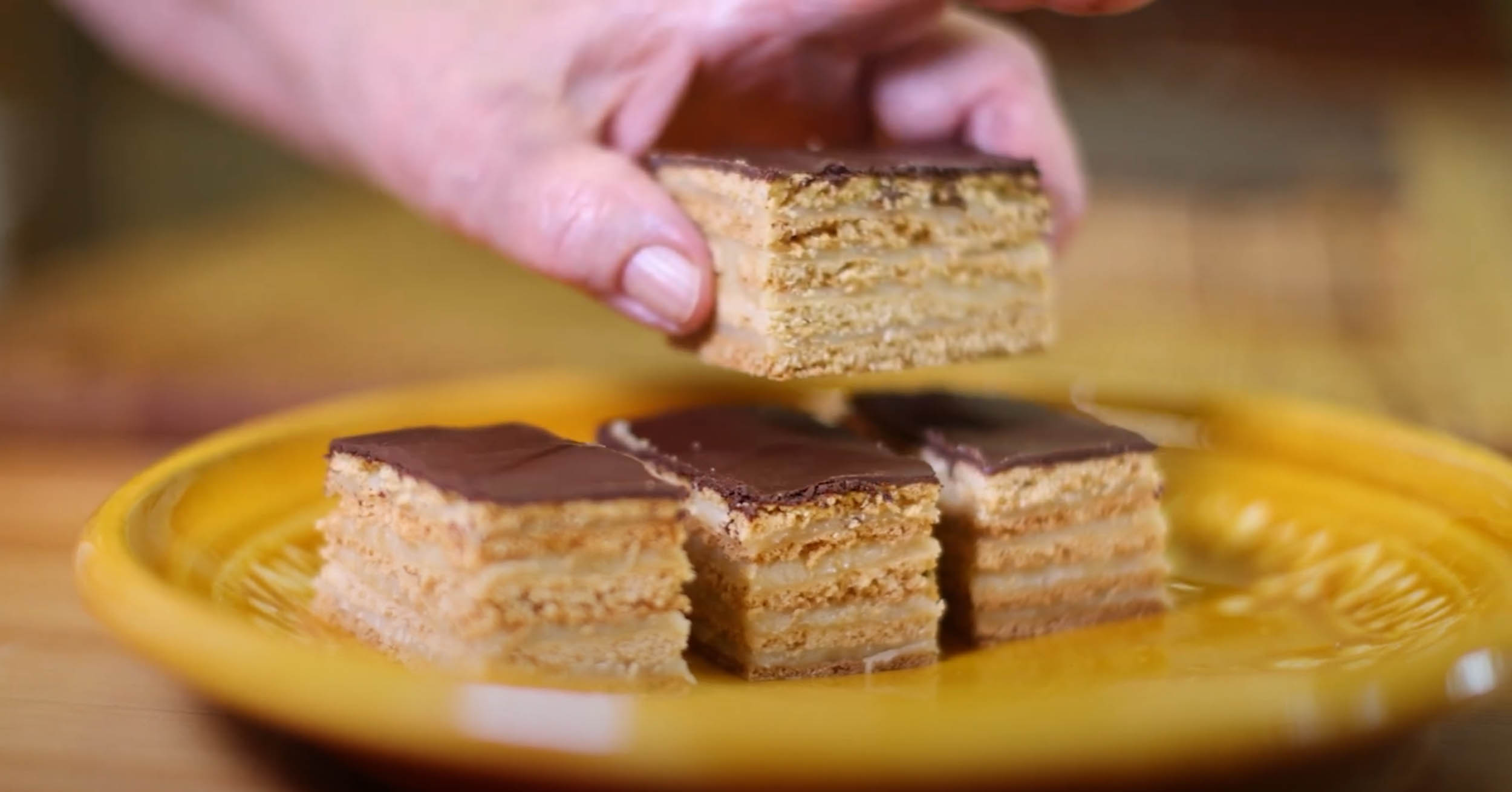 Dobozi mézes zserbó – Doboz